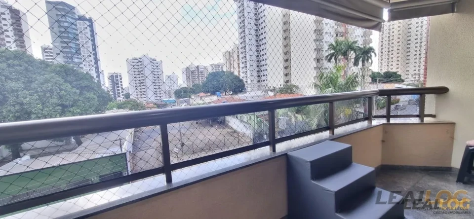 Vendo apartamento no Edifcio Ipiranga Plaza próximo a Praça Popular no bairro Goiabeiras em Cuiabá
