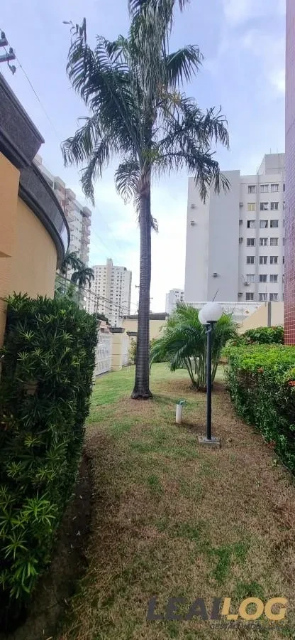 Vendo apartamento no Edifcio Ipiranga Plaza próximo a Praça Popular no bairro Goiabeiras em Cuiabá
