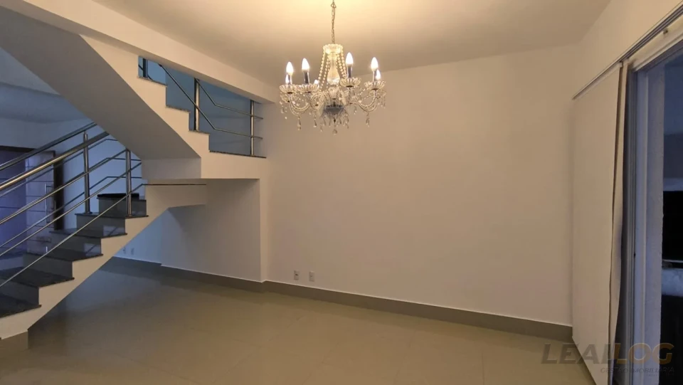 Imagens do imóveis ALUGO - CASA SOBRADO CONDOMÍNIO SOLAR DAS TORRES - CUIABÁ - MT