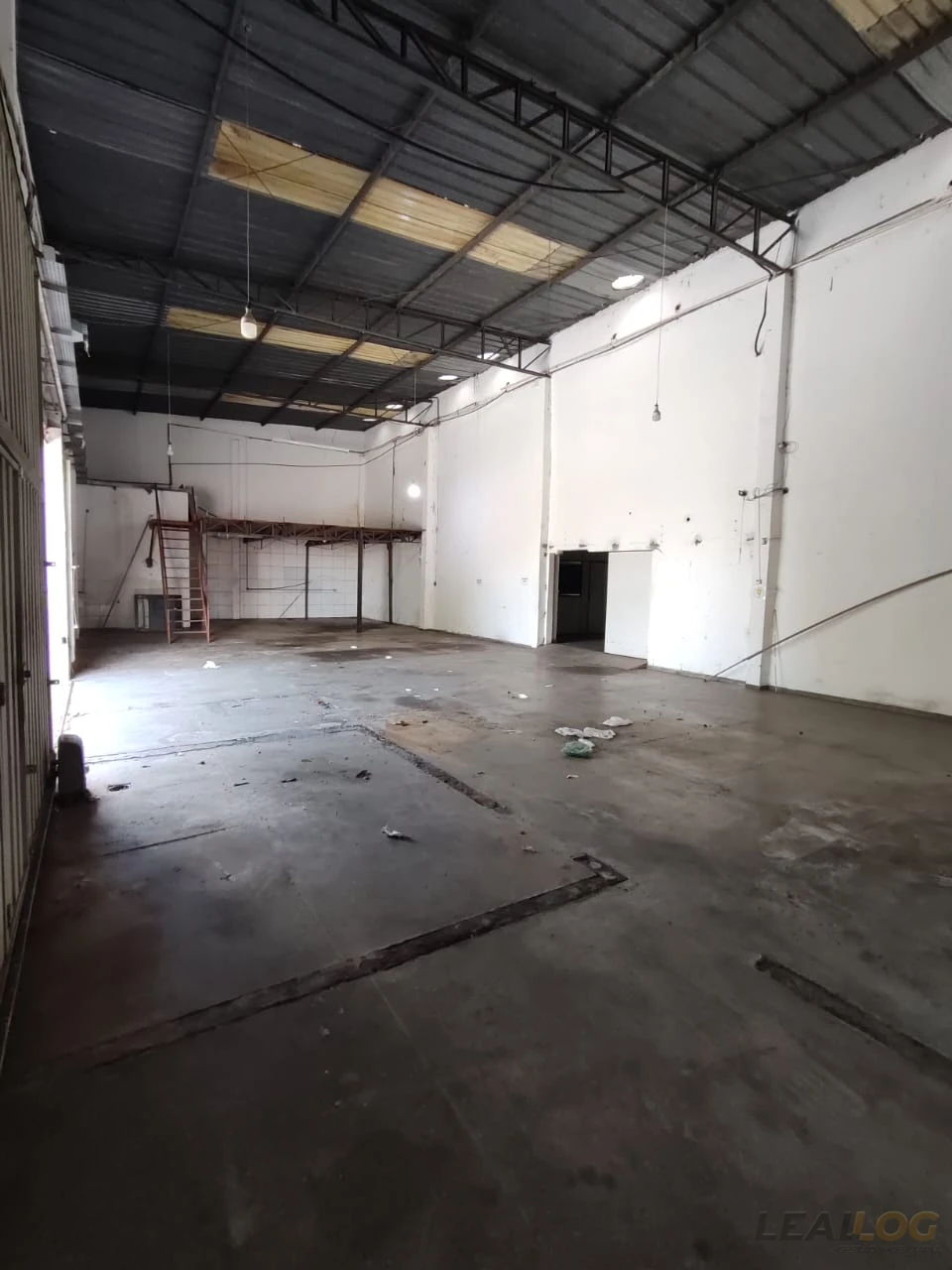 Imagens do imóveis LOCAÇÃO – CONJUNTO COMERCIAL COMPLETO | GALPÃO + PRÉDIO CORPORATIVO