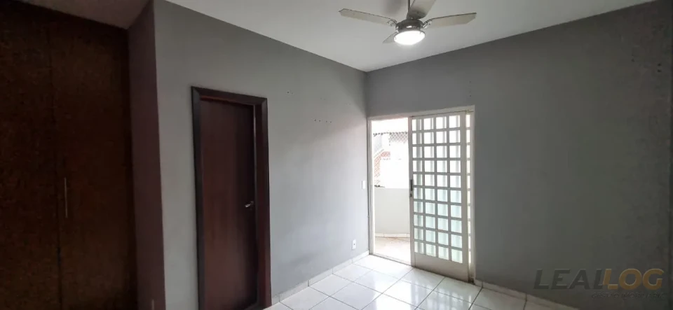 Casa a venda em condomínio!