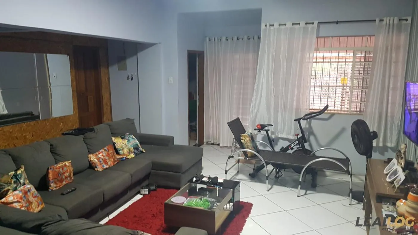 Imagens do imóveis Casa para Venda em Cuiabá / MT no bairro Canjica