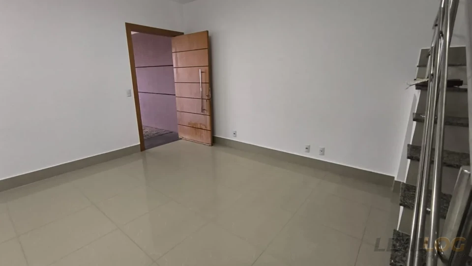 Imagens do imóveis ALUGO - CASA SOBRADO CONDOMÍNIO SOLAR DAS TORRES - CUIABÁ - MT