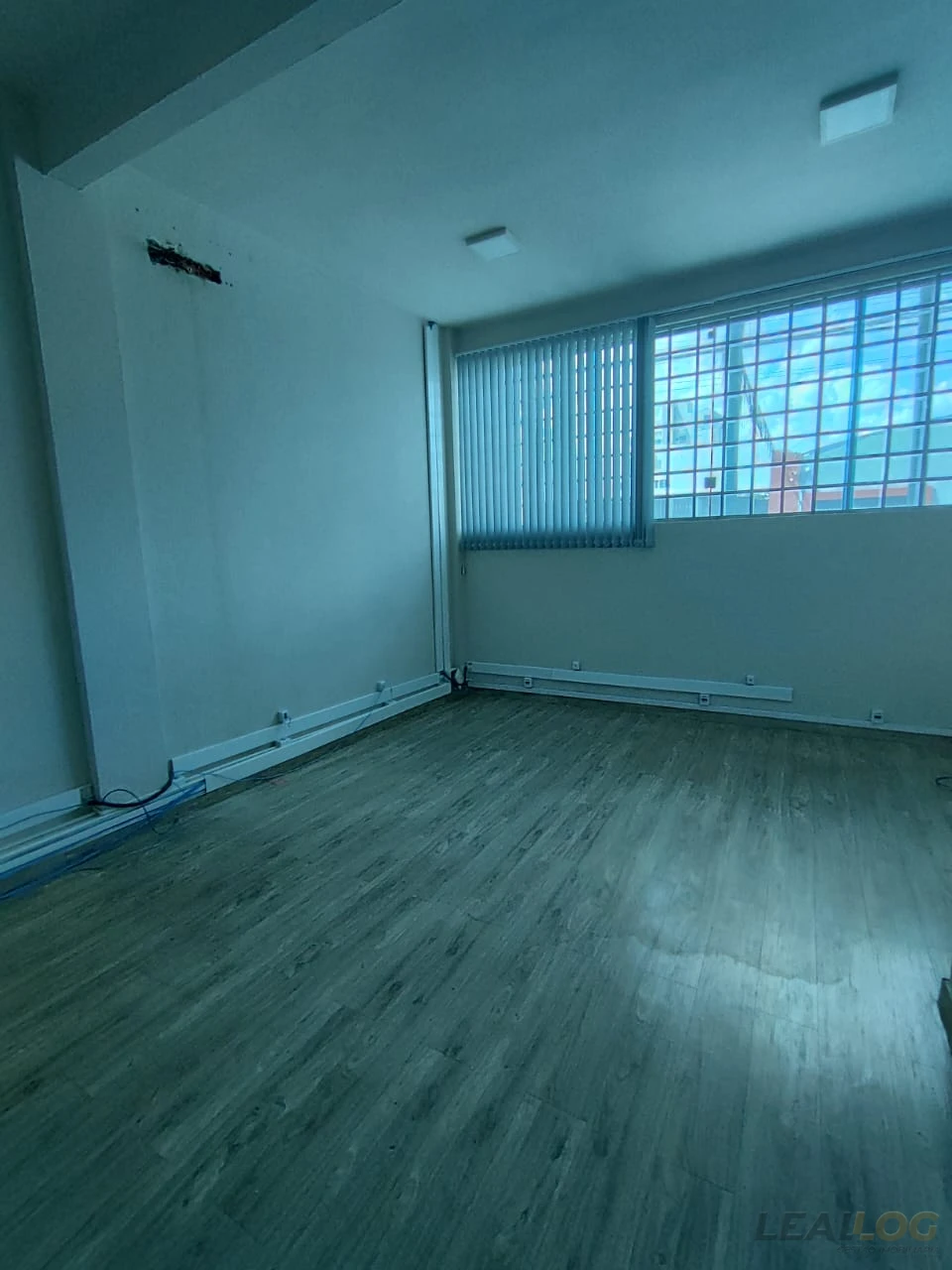 Imagens do imóveis LOCAÇÃO – CONJUNTO COMERCIAL COMPLETO | GALPÃO + PRÉDIO CORPORATIVO