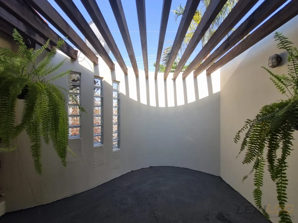 Imagens do imóveis VENDO - Casa no Flamboyant/ próximo ao shopping Estação/ Cuiabá - MT