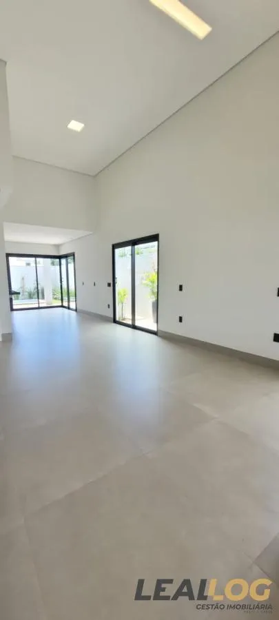 Imagens do imóveis Casa em Condomínio para Venda em Cuiabá / MT no bairro Condomínio Primor das Torres