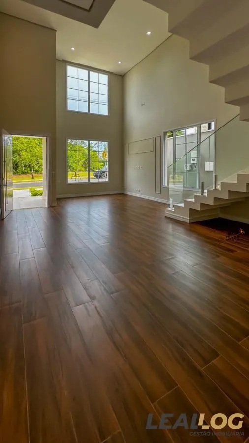 Casa em Condomínio para Venda em Cuiabá / MT no bairro Ribeirão do Lipa