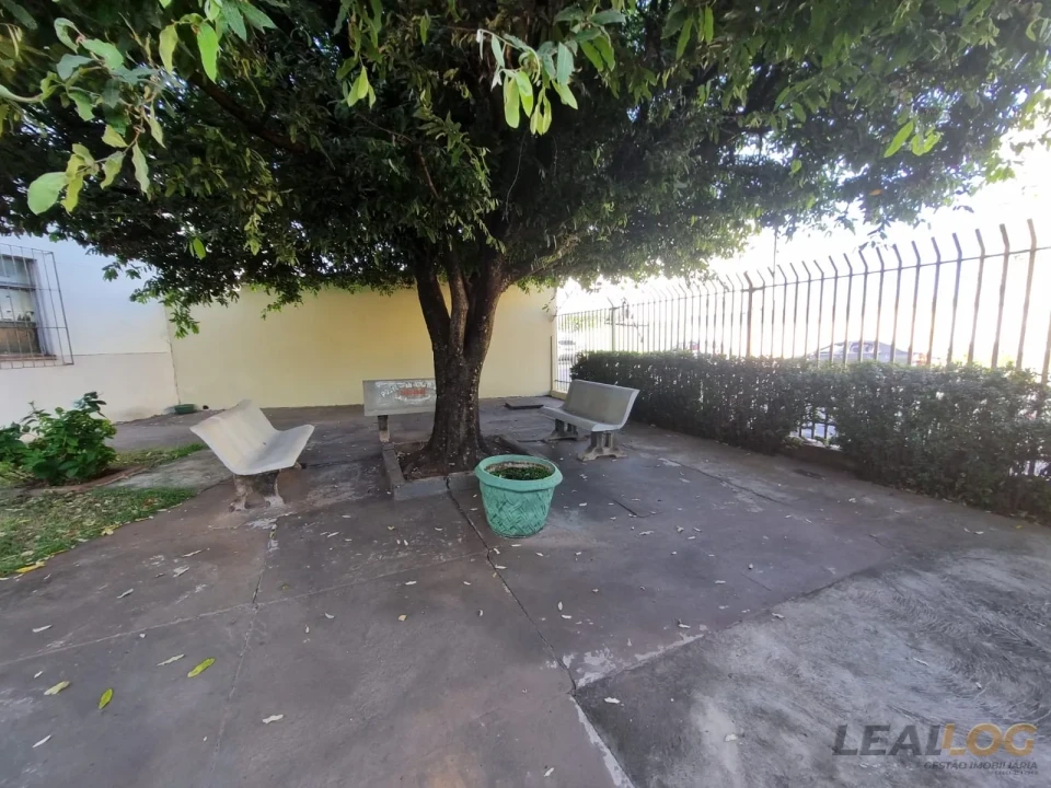 Imagens do imóveis VENDO - Apartamento no Ed. Diana o bairro Cophamil em Cuiabá - MT
