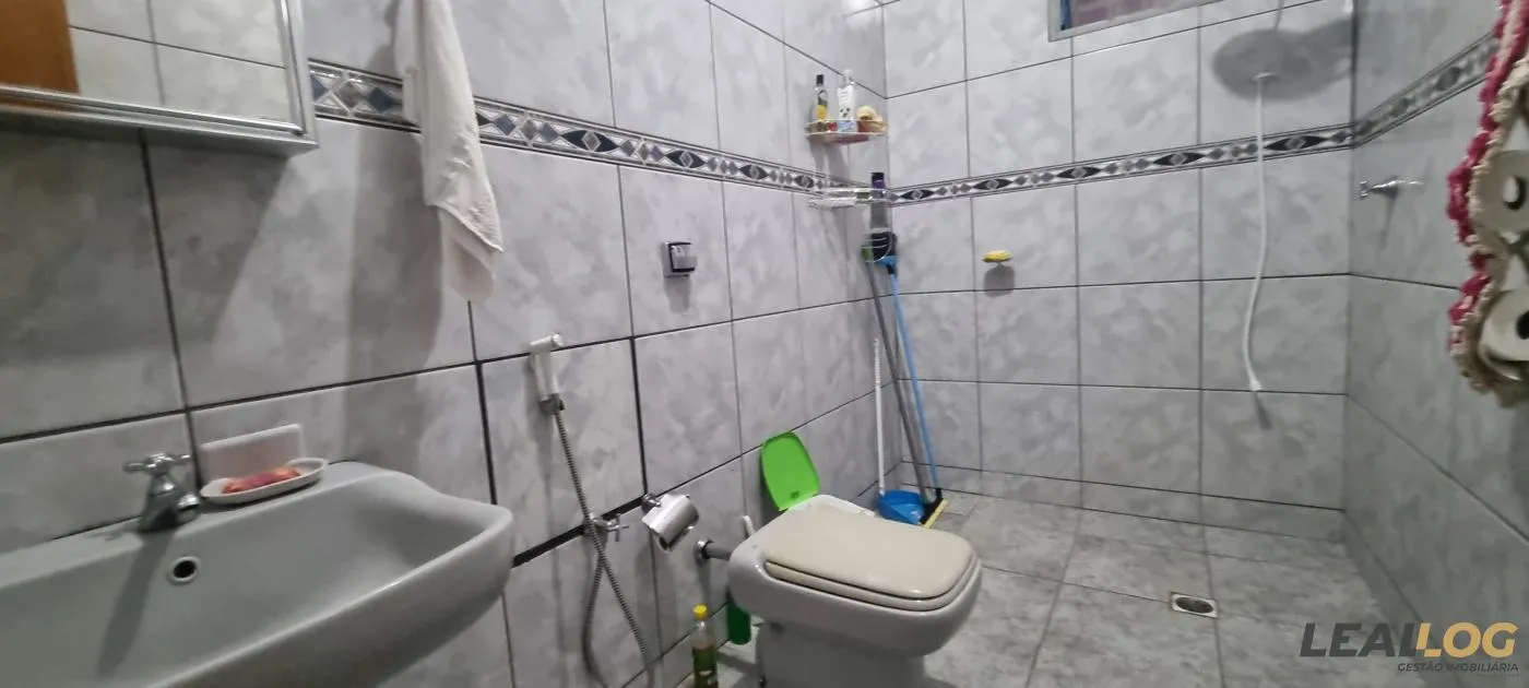 Imagens do imóveis Casa Comercial para Locação em Cuiabá / MT no bairro Araés