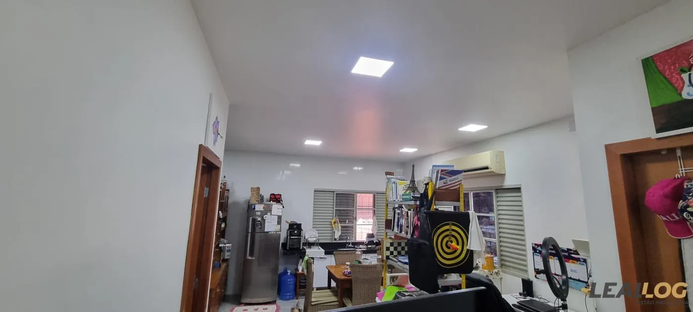 Imagens do imóveis Casa Comercial para Locação em Cuiabá / MT no bairro Araés