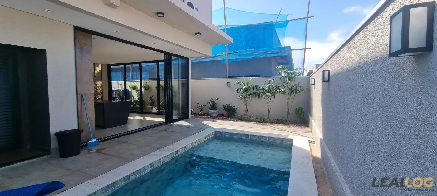 Casa em Condomínio para Venda em Cuiabá / MT no bairro Condomínio Florais Itália