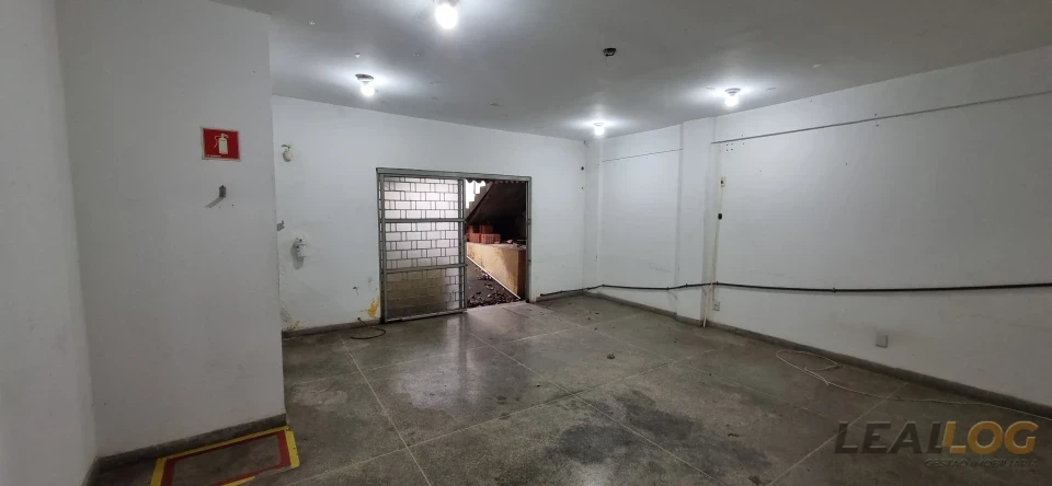 LOCAÇÃO – CONJUNTO COMERCIAL COMPLETO | GALPÃO + PRÉDIO CORPORATIVO