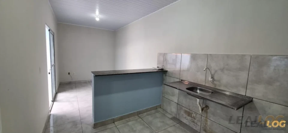 ALUG0 - CASA NO CRISTO REI - AURÍLIA SALES CURVO - VÁRZEA GRANDE - MT