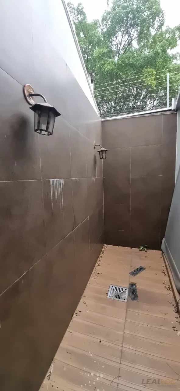 Casa a venda em condomínio!