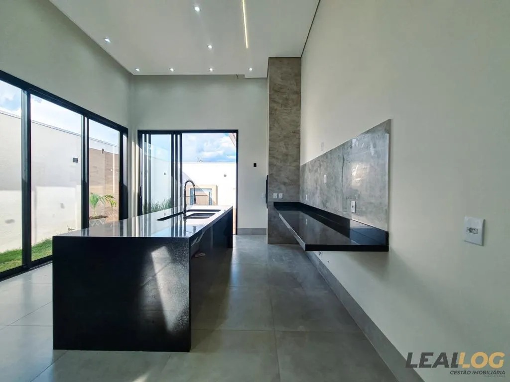 Casa em Condomínio para Venda em Várzea Grande / MT no bairro Passagem da Conceição