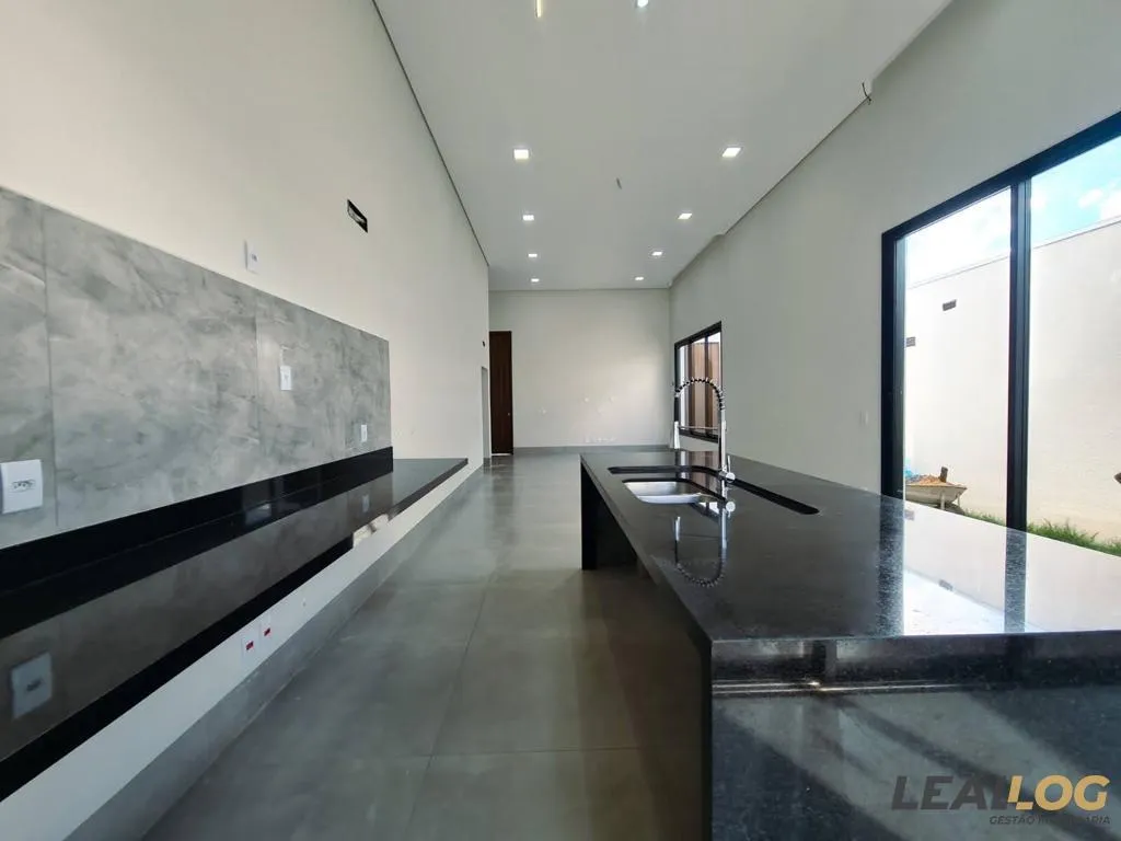 Casa em Condomínio para Venda em Várzea Grande / MT no bairro Passagem da Conceição