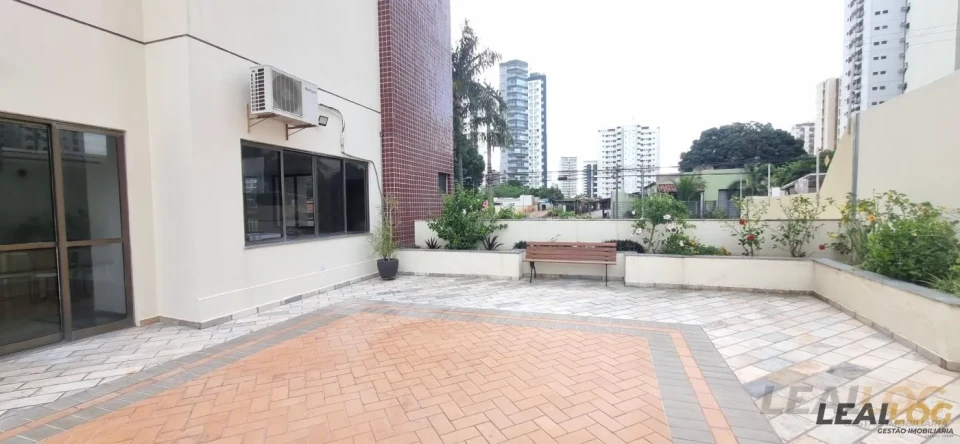 Vendo apartamento no Edifcio Ipiranga Plaza próximo a Praça Popular no bairro Goiabeiras em Cuiabá