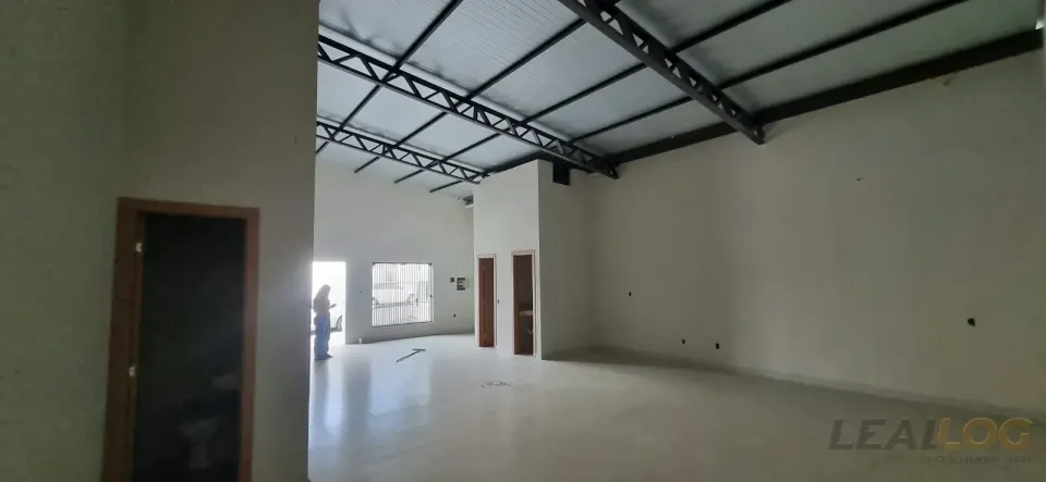 Imagens do imóveis Alugo salão comercial próximo Av  Dante de Oliveira em Cuiabá - MT