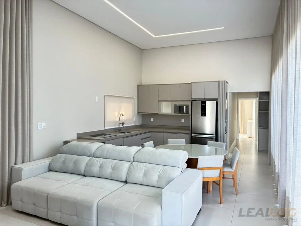 Imagens do imóveis Alugo Casa Mobiliada No Condomínio Belvedere