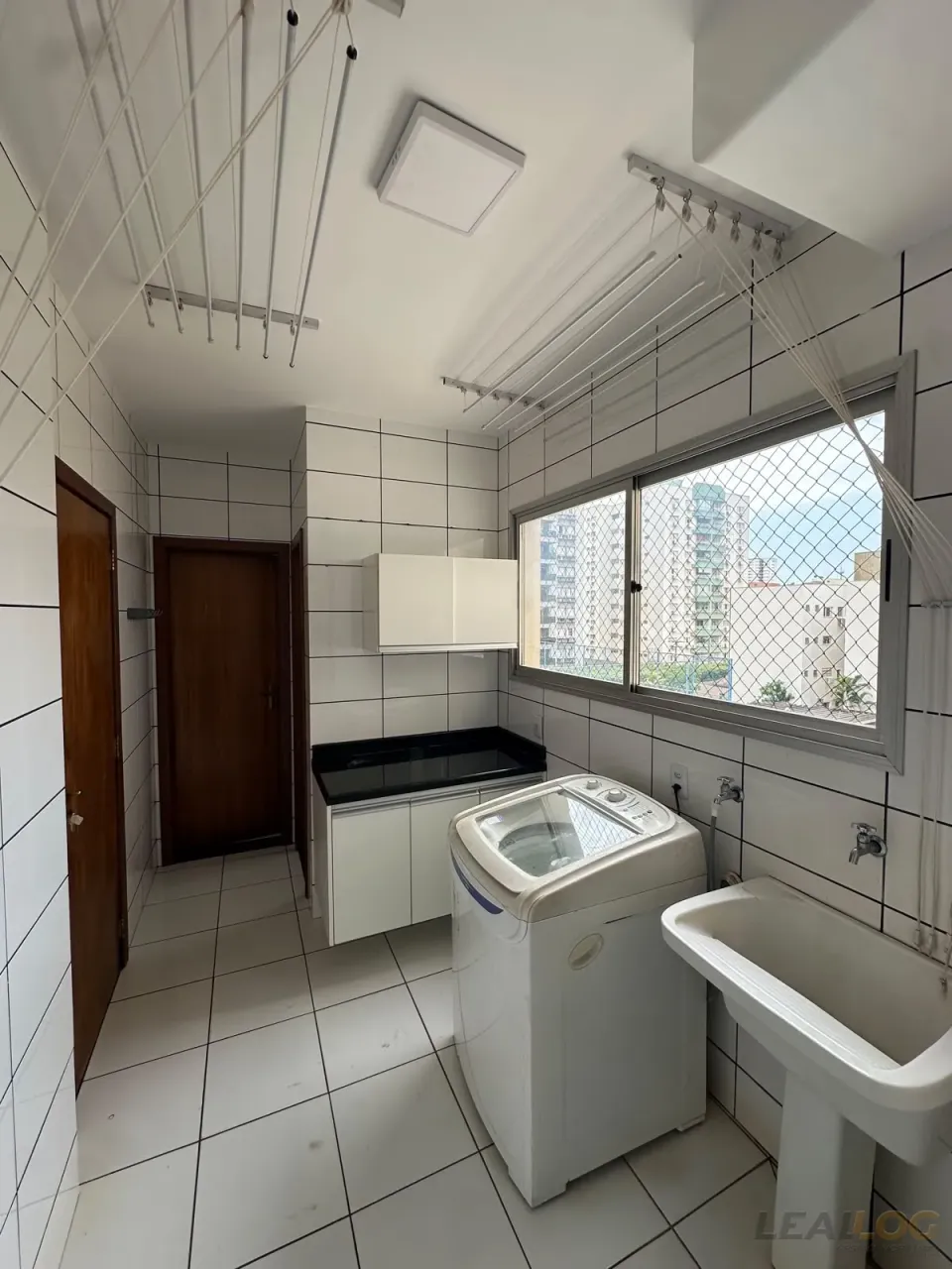 Imagens do imóveis APARTAMENAPARTAMENTO MOBILIADO PARA LOCAÇÃO – EDIFÍCIO SOLAR GAUDÍTO MOBILIADO PARA LOCAÇÃO – EDIFÍCIO SOLAR GAUDÍ