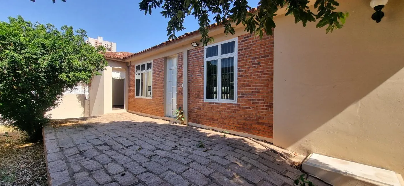 Imagens do imóveis Casa Comercial para Locação em Cuiabá / MT no bairro Goiabeiras