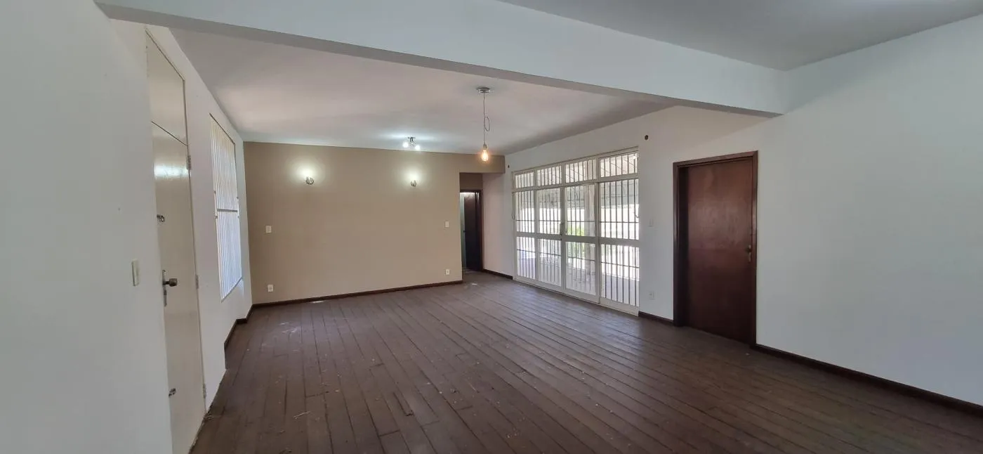 Imagens do imóveis Casa Comercial para Locação em Cuiabá / MT no bairro Goiabeiras