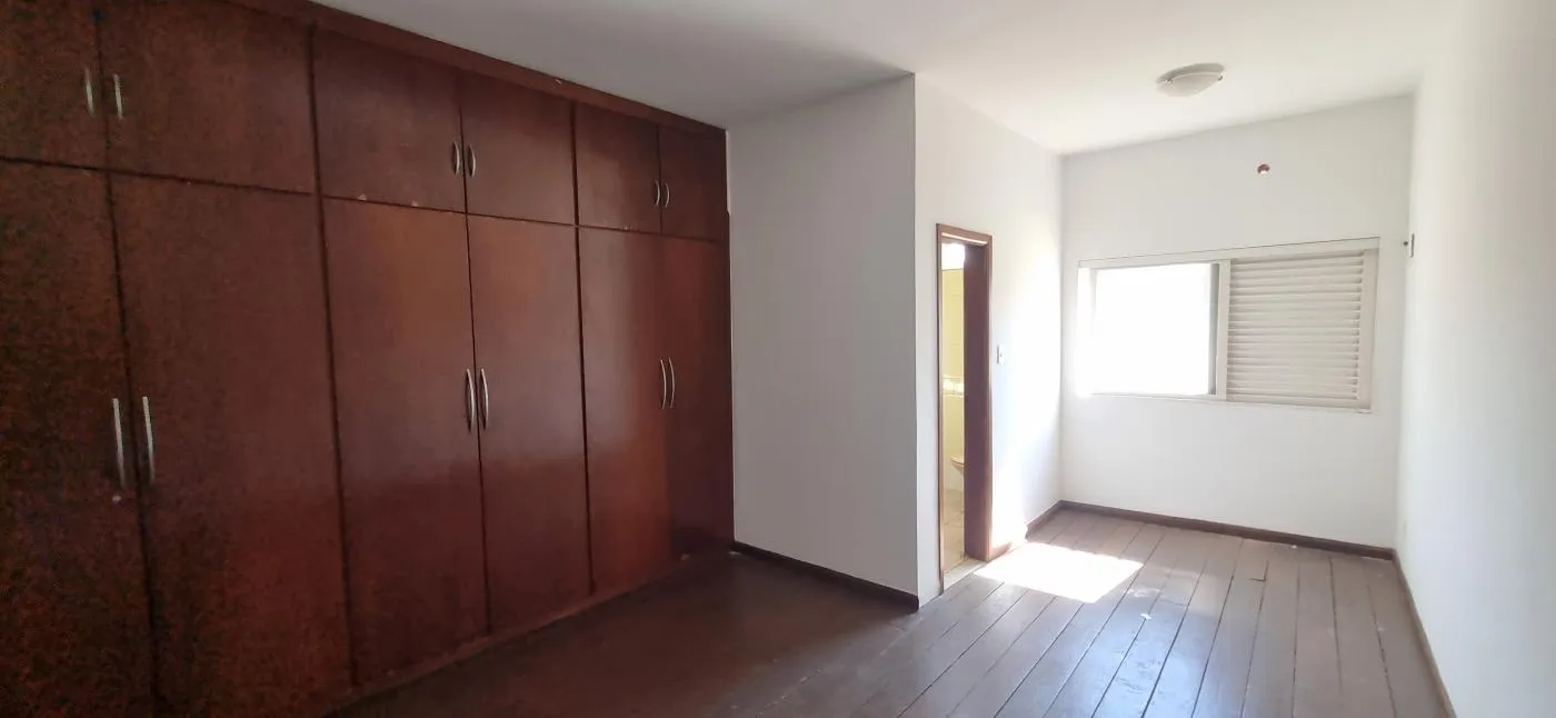 Imagens do imóveis Casa Comercial para Locação em Cuiabá / MT no bairro Goiabeiras