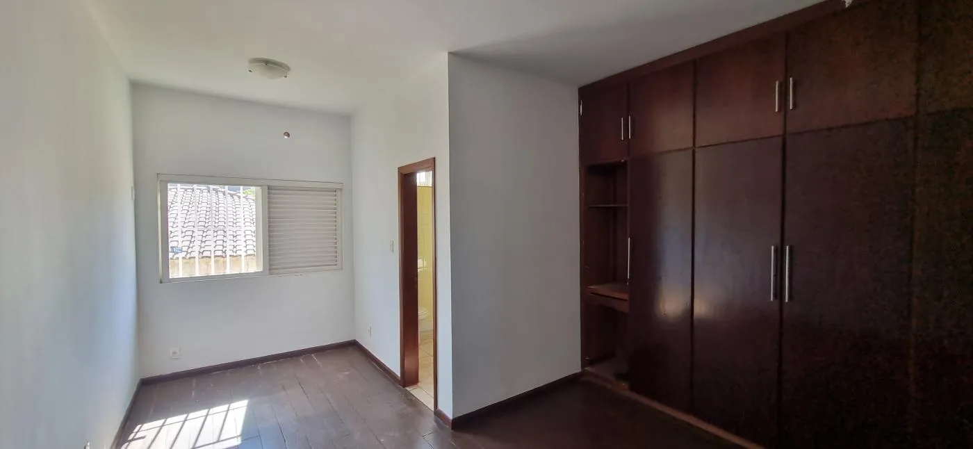 Imagens do imóveis Casa Comercial para Locação em Cuiabá / MT no bairro Goiabeiras