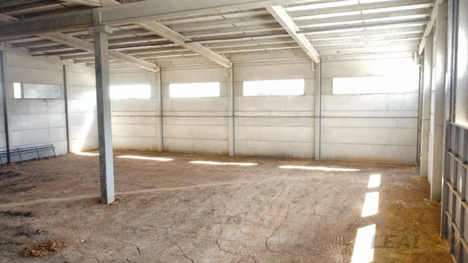 Imagens do imóveis Alugo Armazém de 1600m² em Sinop/MT – Localização Estratégica