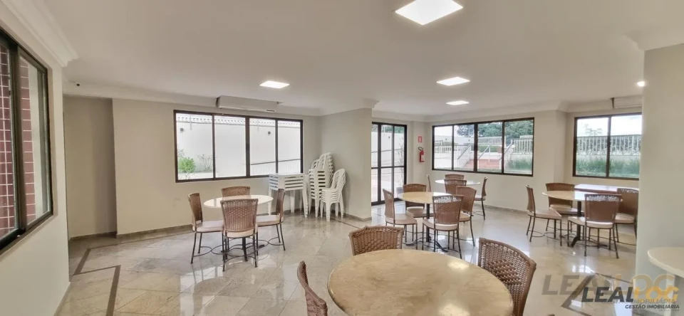 Vendo apartamento no Edifcio Ipiranga Plaza próximo a Praça Popular no bairro Goiabeiras em Cuiabá