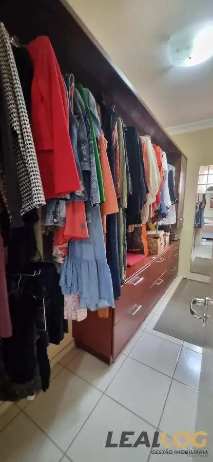 Imagens do imóveis Casa para Venda em Cuiabá / MT no bairro Jardim Costa do Sol Shangri-la