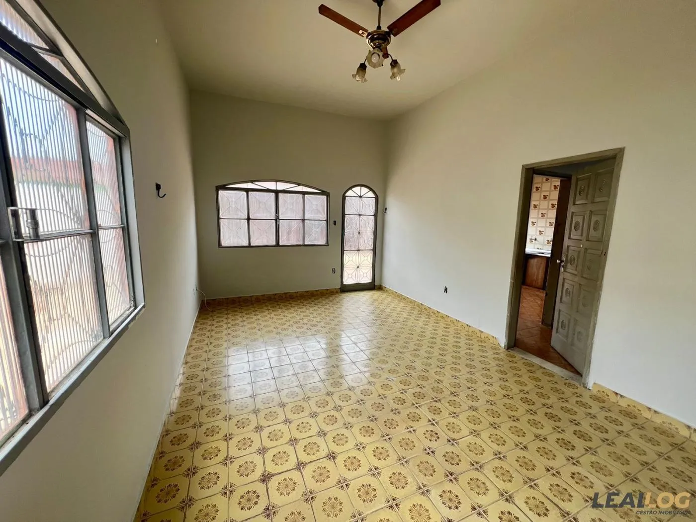 Imagens do imóveis Casa Comercial para Locação em Cuiabá / MT no bairro Boa Esperança