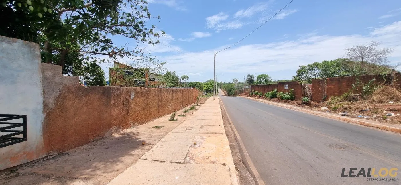 Terreno Comercial para Venda em Várzea Grande / MT no bairro Jardim Paula 1