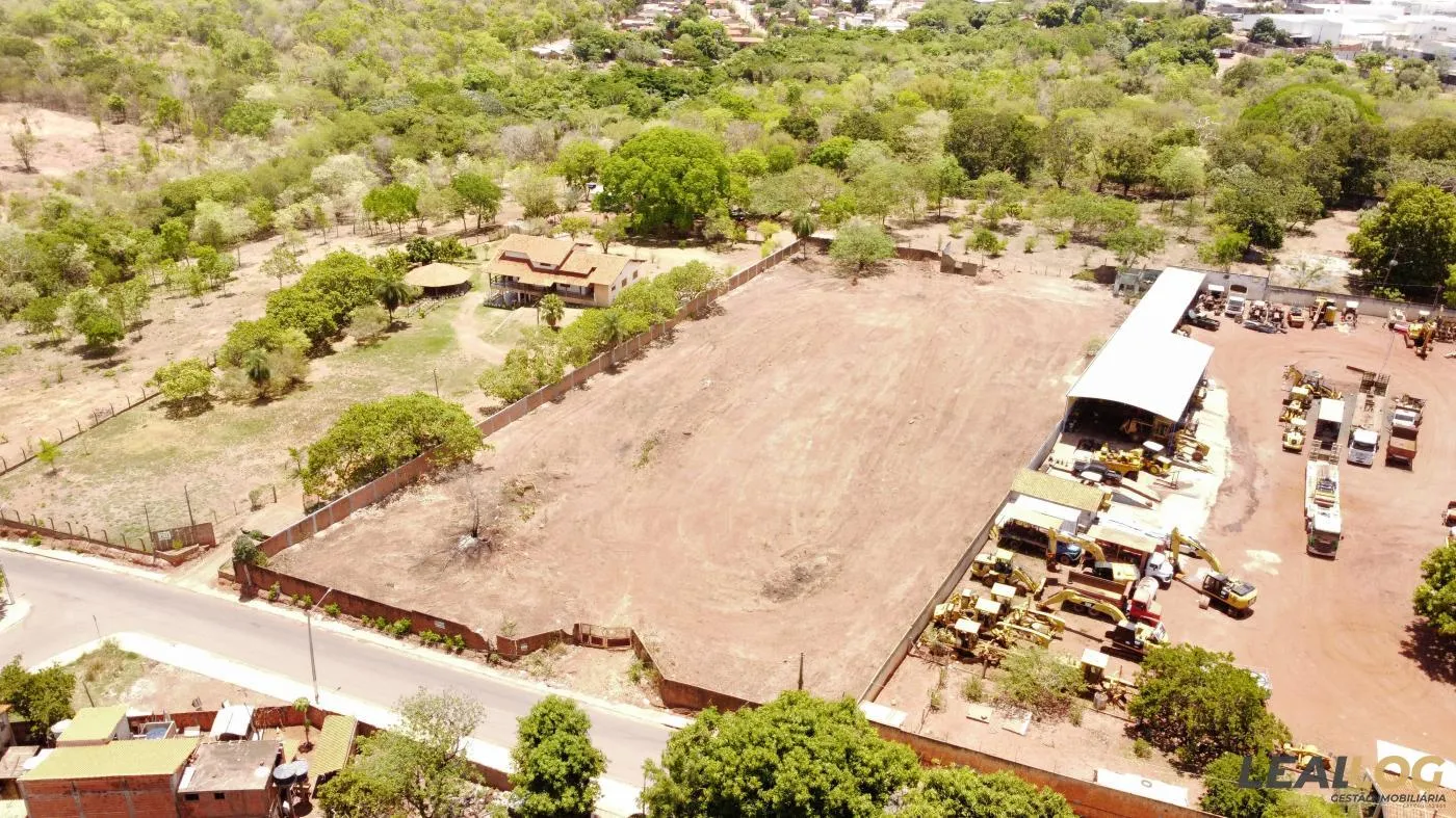 Terreno Comercial para Venda em Várzea Grande / MT no bairro Jardim Paula 1