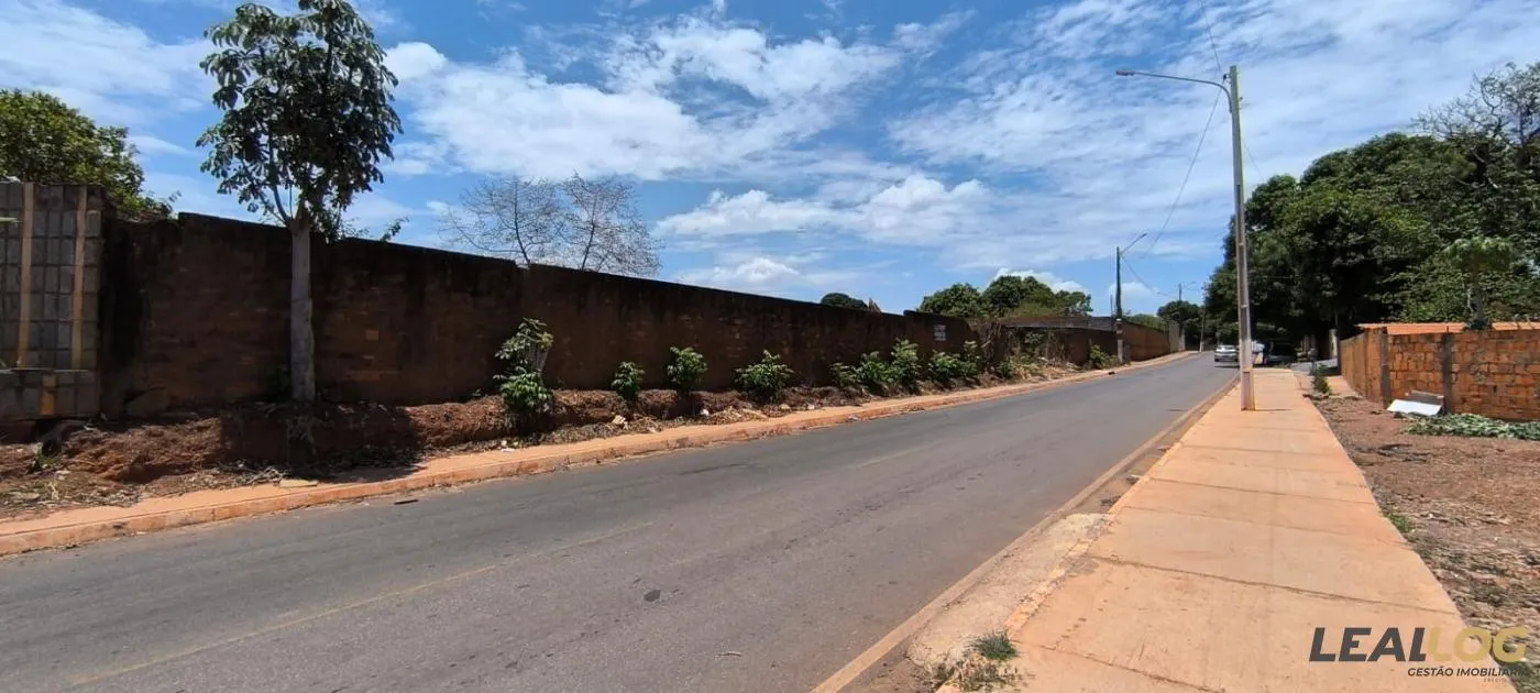 Terreno Comercial para Venda em Várzea Grande / MT no bairro Jardim Paula 1