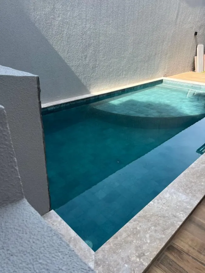 Casa em Condomínio para Venda em Várzea Grande / MT no bairro Petrópolis