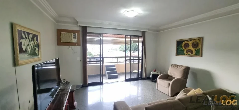 Vendo apartamento no Edifcio Ipiranga Plaza próximo a Praça Popular no bairro Goiabeiras em Cuiabá