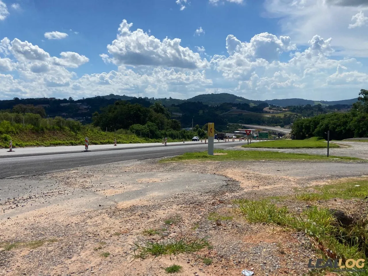 Área para Loteamento para Venda em São Roque / SP no bairro Vila Nova São Roque