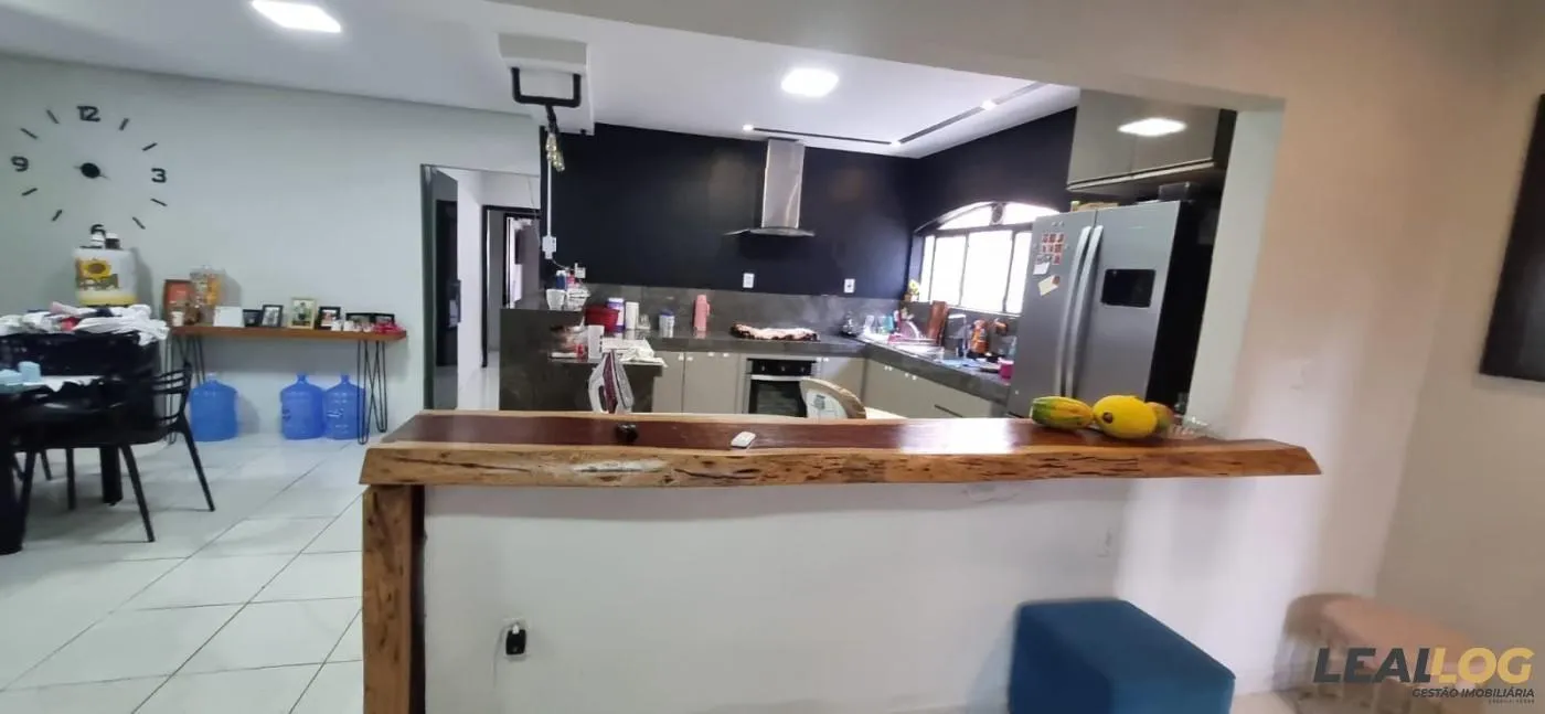 Imagens do imóveis Casa para Venda em Cuiabá / MT no bairro Pico do Amor