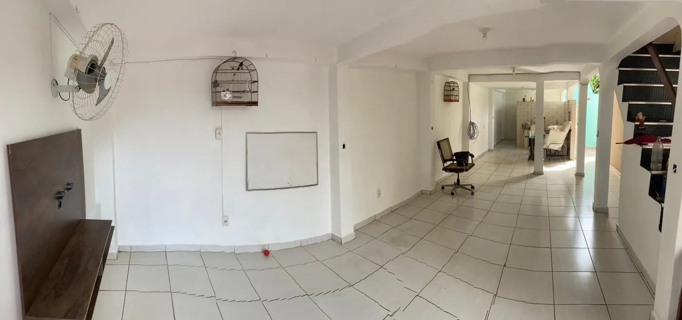 Casa para Locação em Cuiabá / MT no bairro Araés