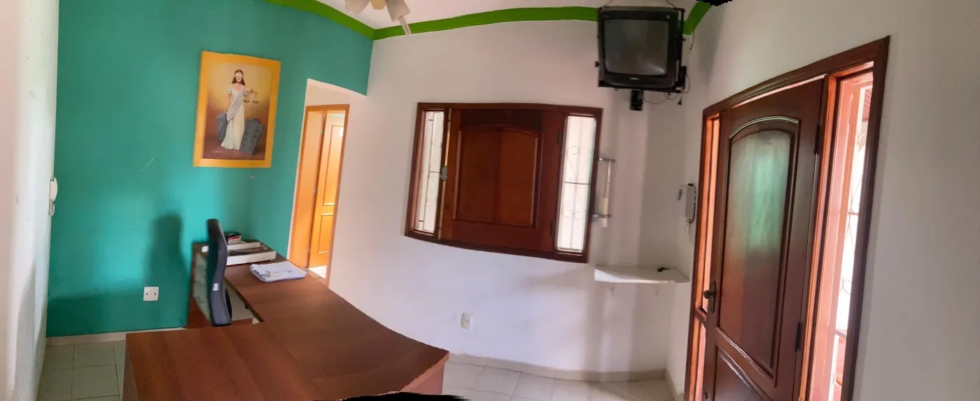 Casa para Locação em Cuiabá / MT no bairro Araés