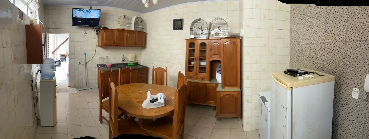 Casa para Locação em Cuiabá / MT no bairro Araés