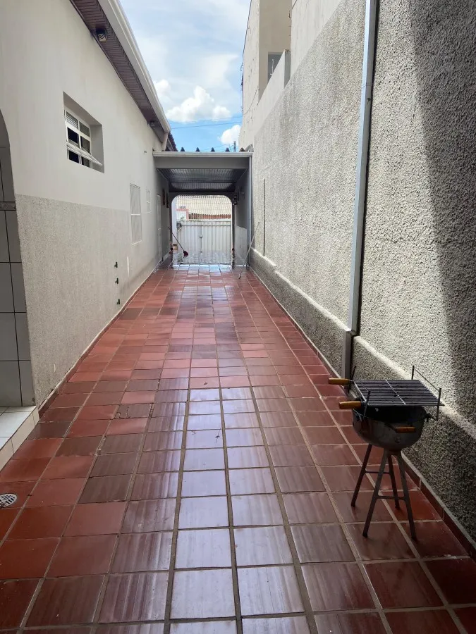 Casa para Locação em Cuiabá / MT no bairro Araés