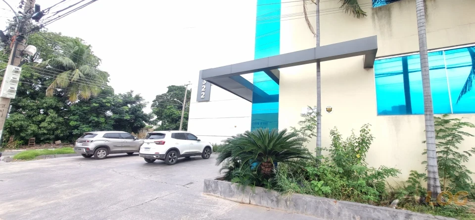 LOCAÇÃO – CONJUNTO COMERCIAL COMPLETO | GALPÃO + PRÉDIO CORPORATIVO