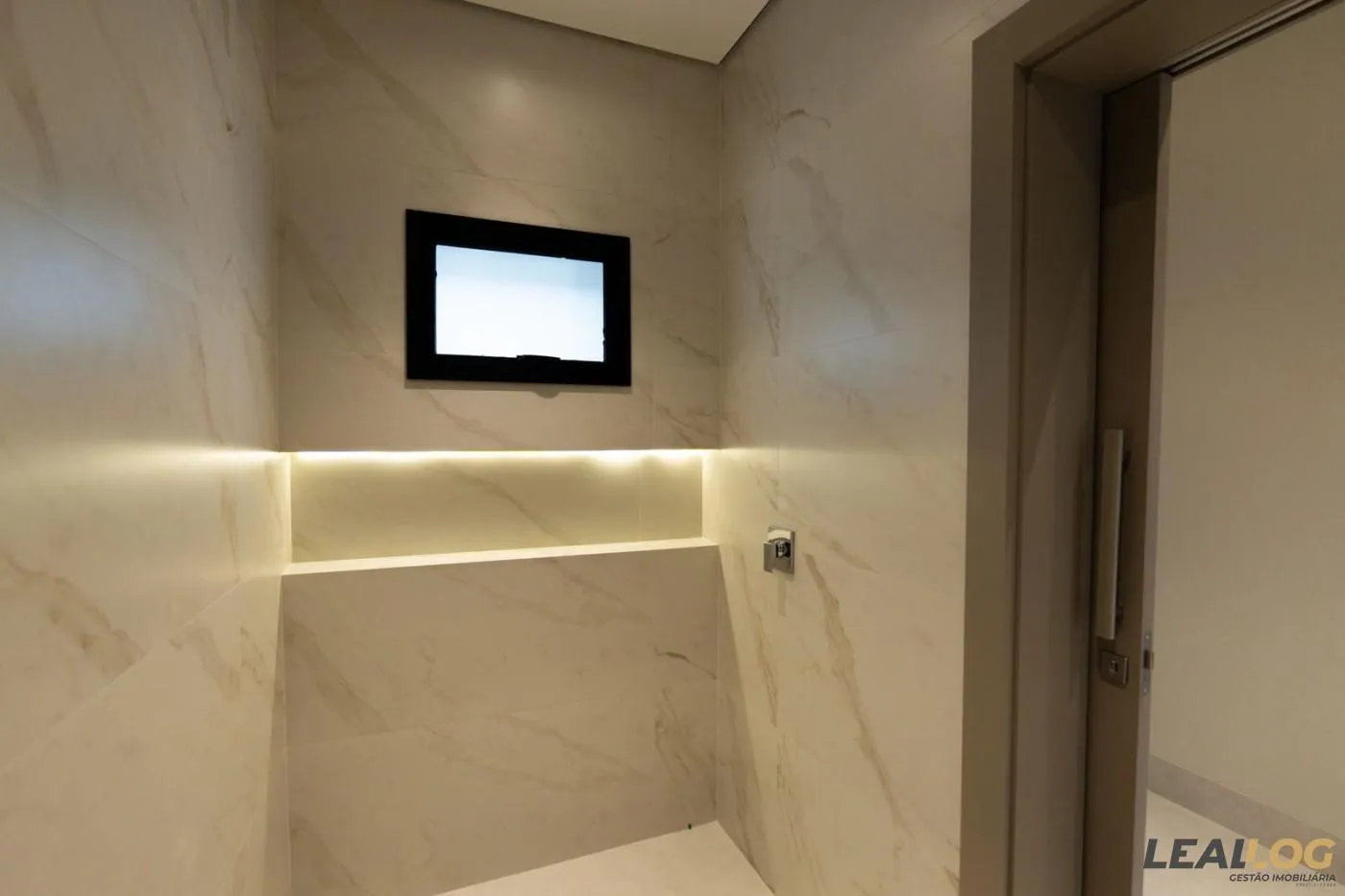 Imagens do imóveis Casa em Condomínio para Venda em Cuiabá / MT no bairro Condomínio Belvedere II