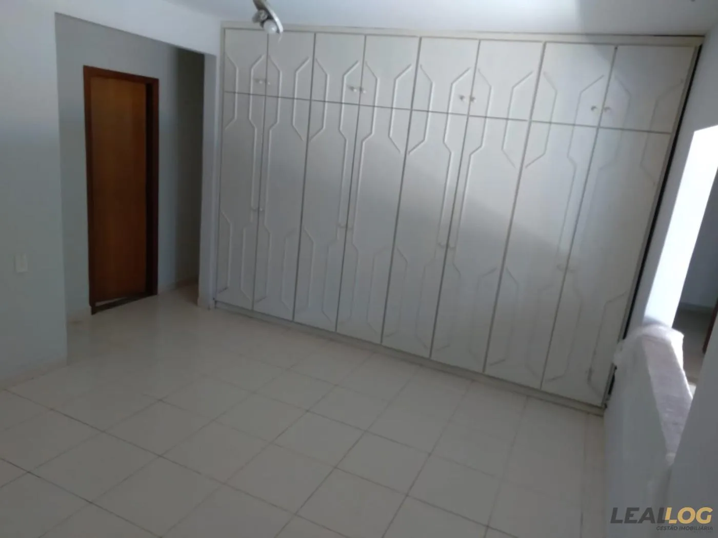 Imagens do imóveis Casa em Condomínio para Venda em Cuiabá / MT no bairro Boa Esperança