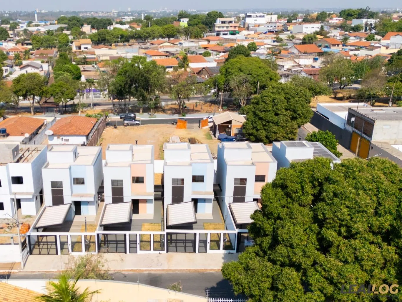 Imagens do imóveis Casa para Venda em Cuiabá / MT no bairro Jardim Tropical