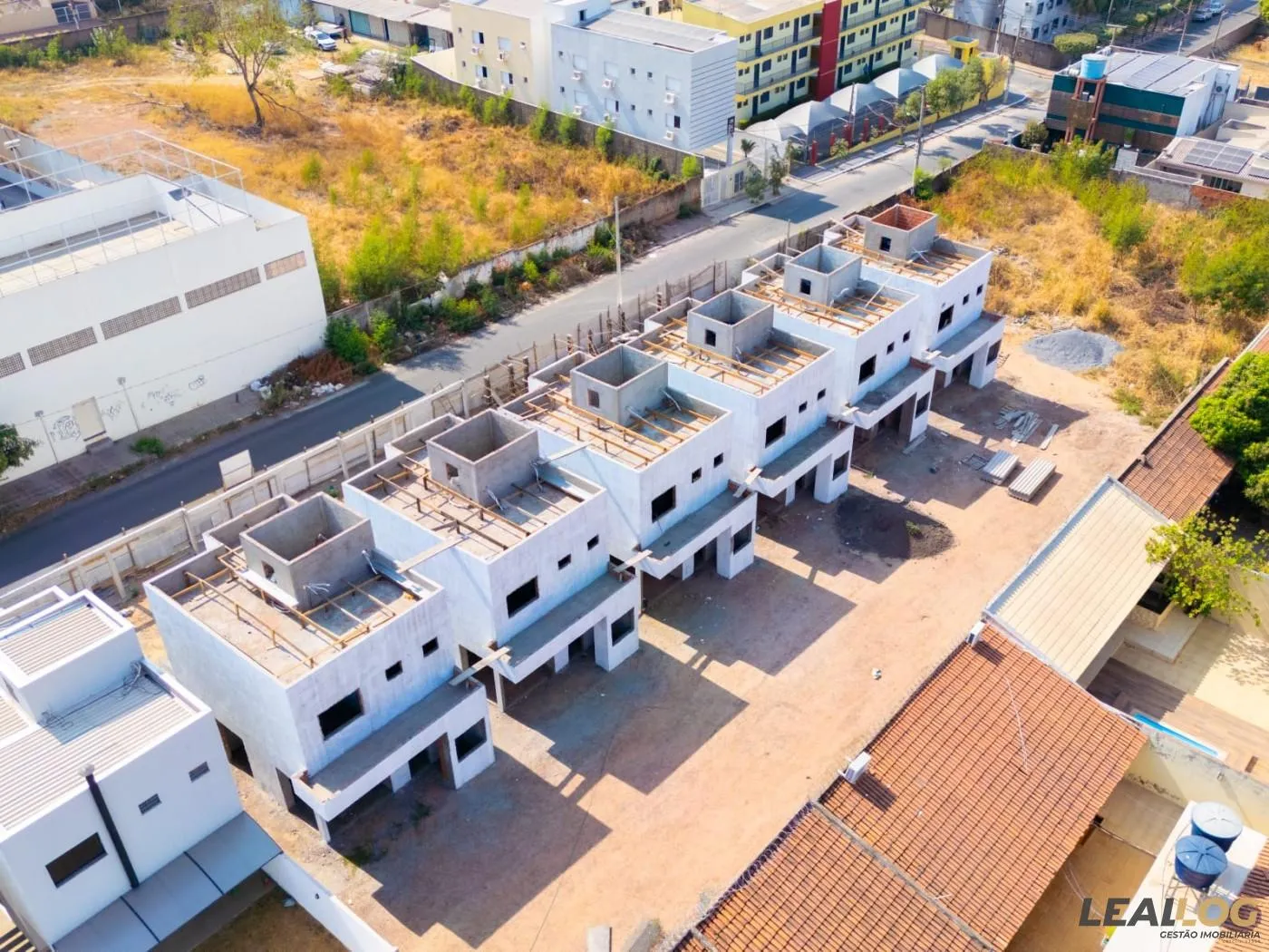 Imagens do imóveis Casa para Venda em Cuiabá / MT no bairro Jardim Tropical