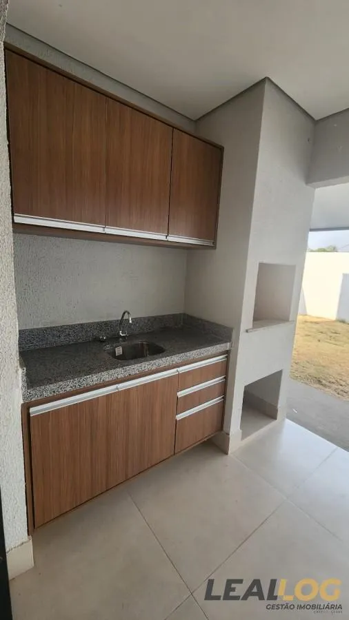 Imagens do imóveis Casa para Venda em Cuiabá / MT no bairro Jardim Tropical