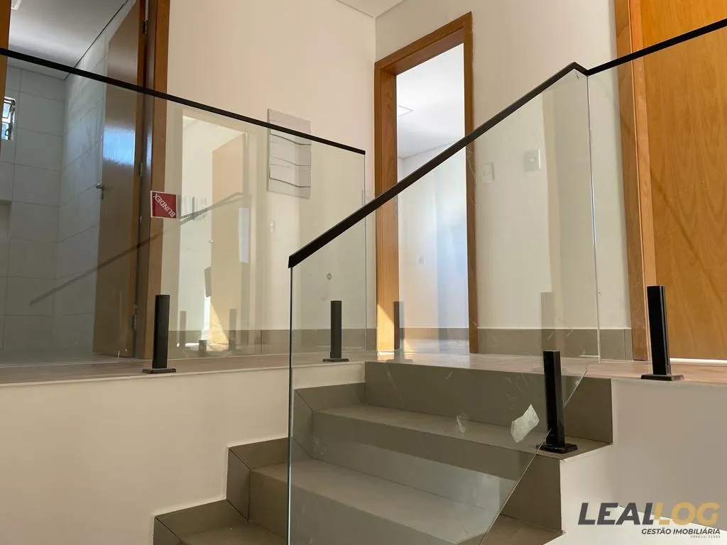 Imagens do imóveis Casa para Venda em Cuiabá / MT no bairro Jardim Tropical